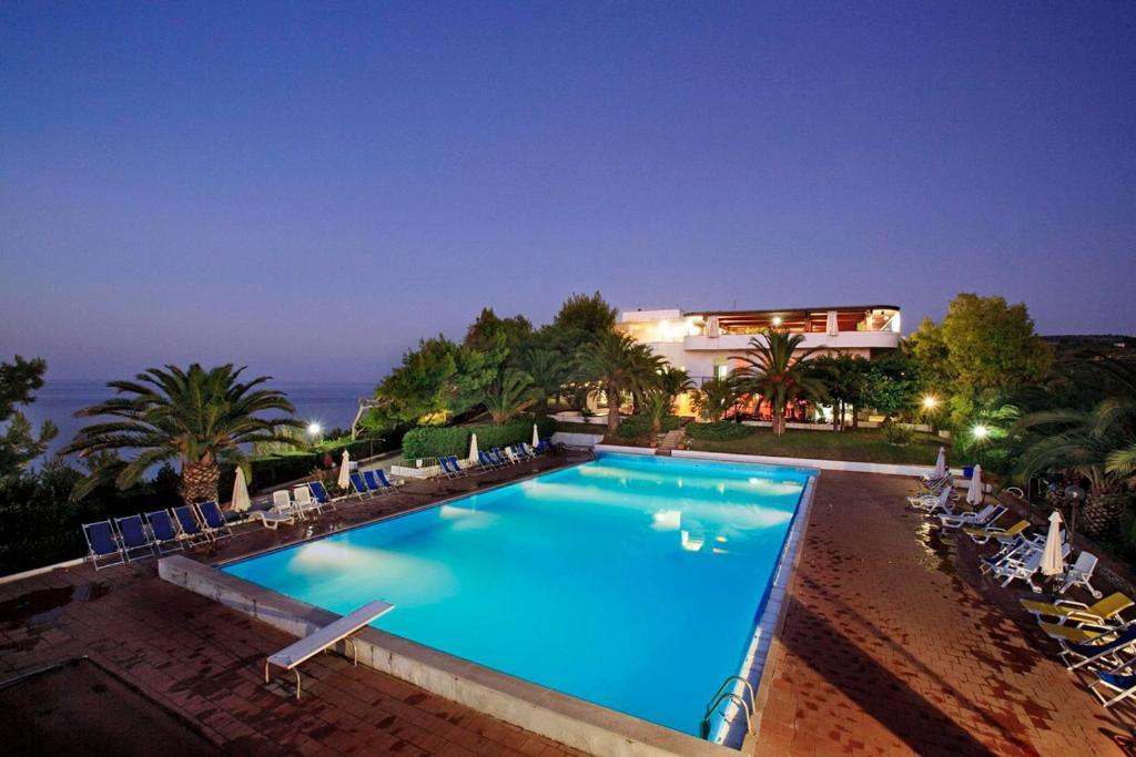 Hotel Villaggio Costa Ripa Rodi Garganico Ngoại thất bức ảnh